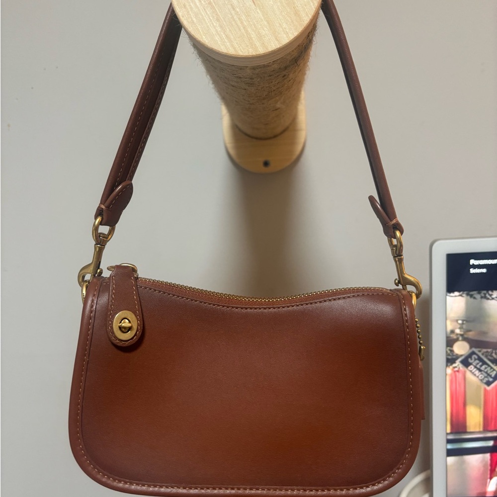 Brown Coach Swinger Leather Shoulder Bag